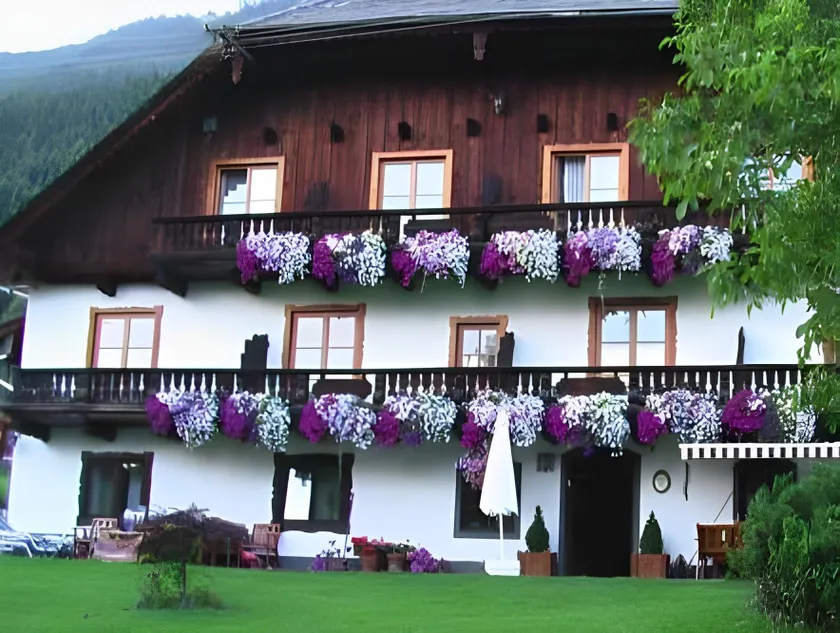 Hauslhof - Image 1