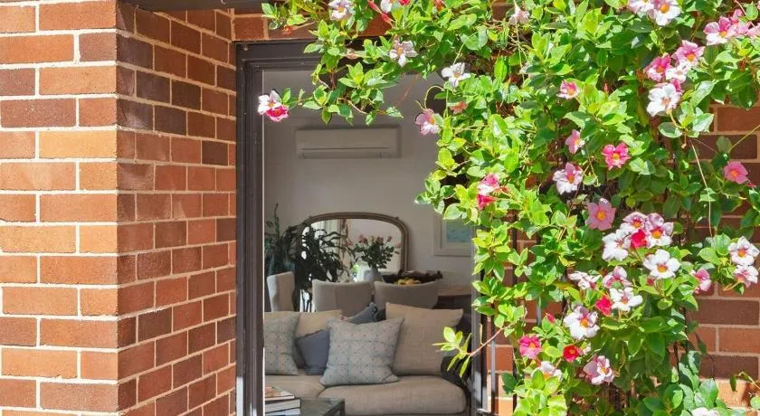 Reed Cottage - in the heart of Sydney - Image 1