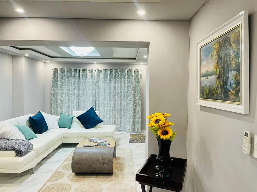 Cozier Glitz - Image 1