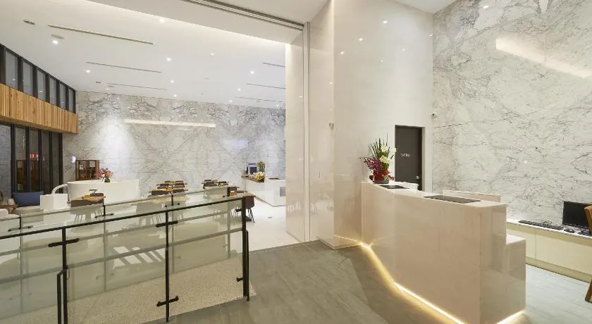 Hotel Z - Image 1