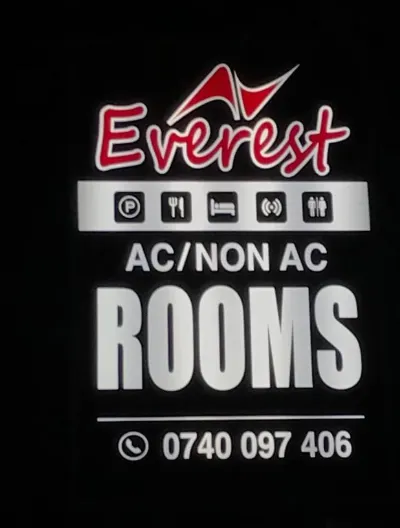 Everest Rooms - Image 1