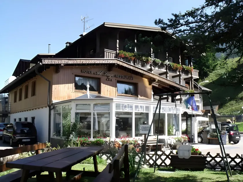 Hotel Al Lago - Image 1