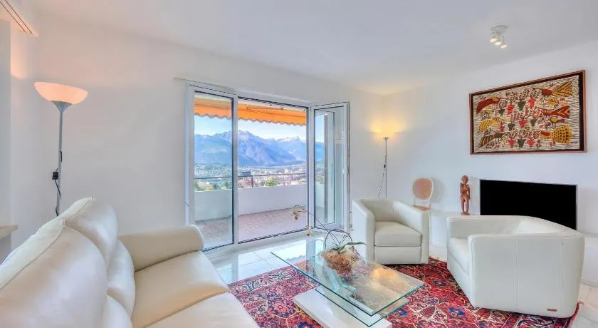 Splendido appartamento totalmente attrezzato con terrazza, piscina e sauna | Vista sulla montagna - Image 1