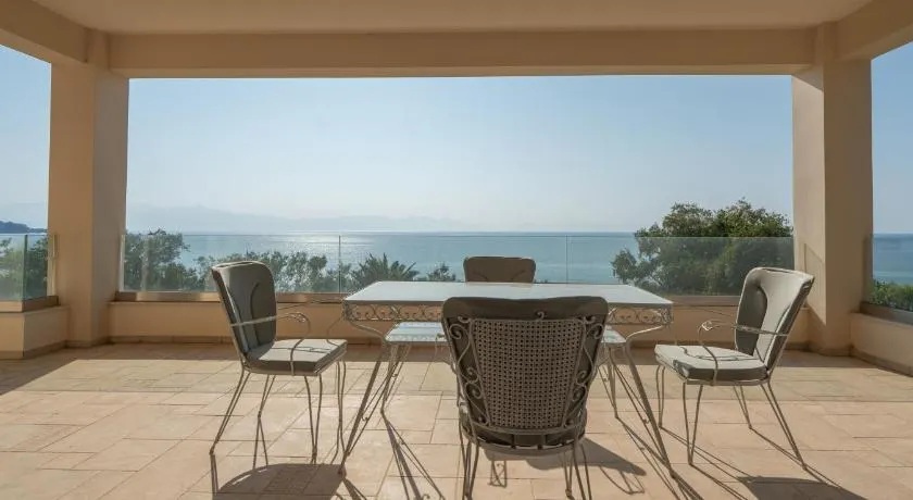 Koroni Seaside Private Beach Residence B - Image 1