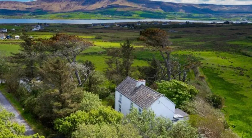 Boss’s farmhouse - Image 1