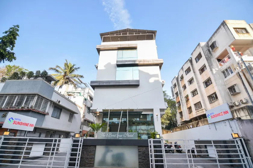 Hotel O Sunshine Inn Near Pune Railway Station - Image 1