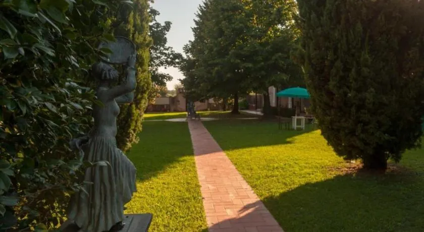 Villa Marinsky Pietrasanta - Image 1