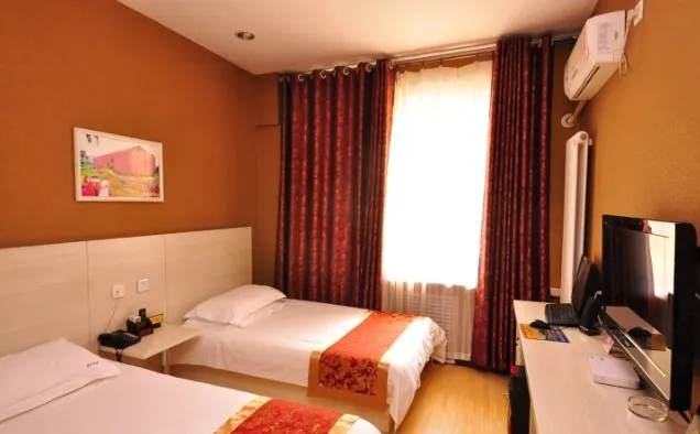 Noah's Ark Express Hotel (Dezhou Plain Station Branch) - Image 1