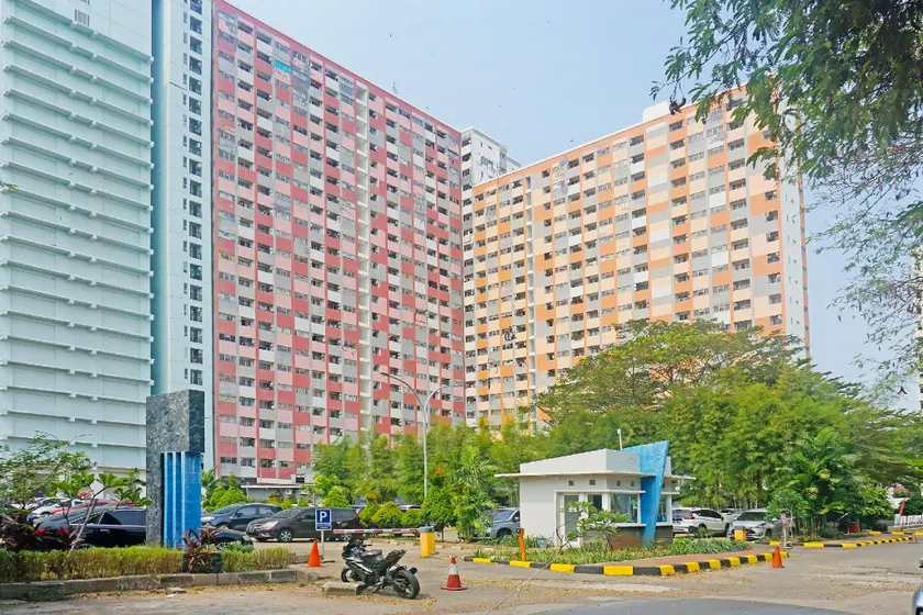 Collection O 91470 De Royal Sentra Timur Near Apotek Jochita Sentra Timur Residence - Image 1