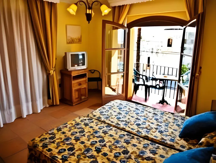 Hotel Avenida Playa - Image 1