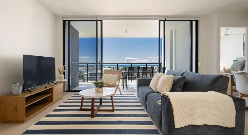 Brand New 3BR with Sea Views - Walk to Beach and Shops - Image 1