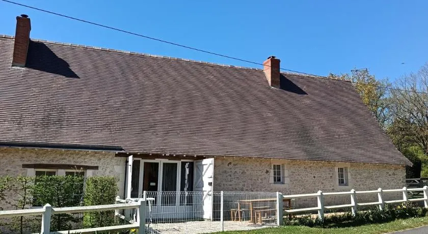 GÎTE "LES GRANGES D'ANTAN" - La FORGE - - Image 1