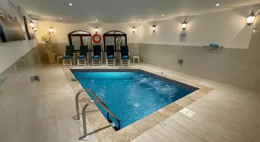 Alina Boutique Living - Image 1