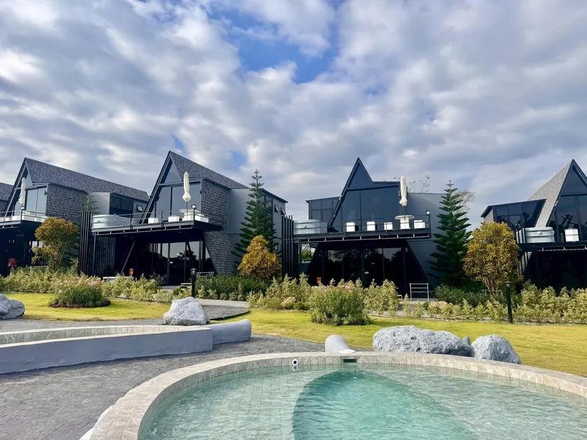 ฟูจิจันท์ fujijun cafe&resort - Image 1