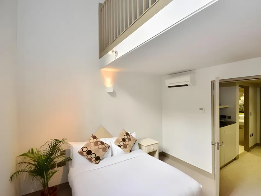 Arch Apartment - Image 1