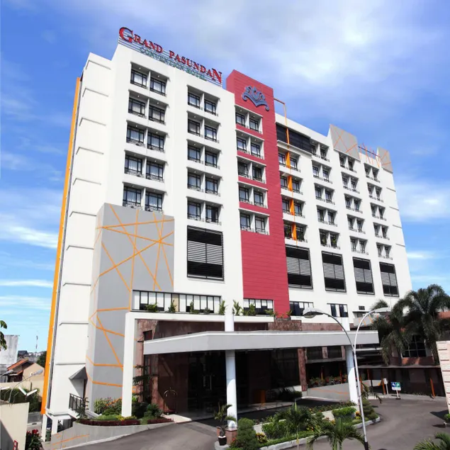 Grand Pasundan Convention Hotel - Image 1