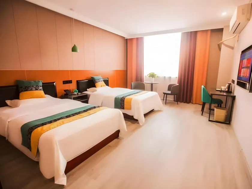GreenTree Inn Xuzhou Xinyi Railway Station Business Hotel - Image 1