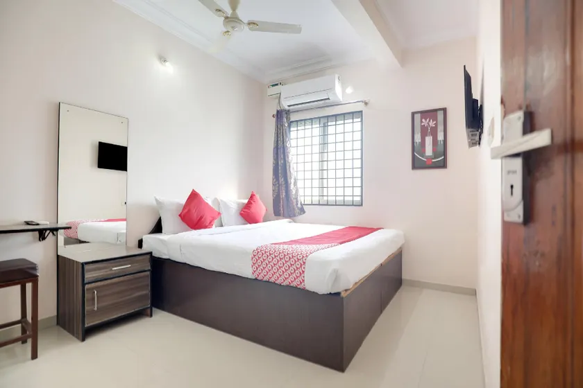 HOTEL O UTSAV PALACE - Image 1