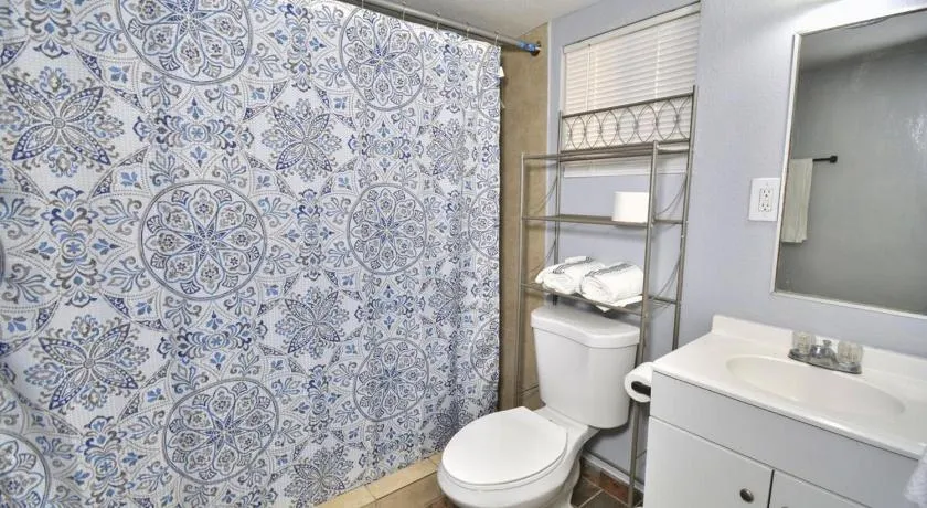 Entire 3 bedroom House Near Lee Trevino - Image 1