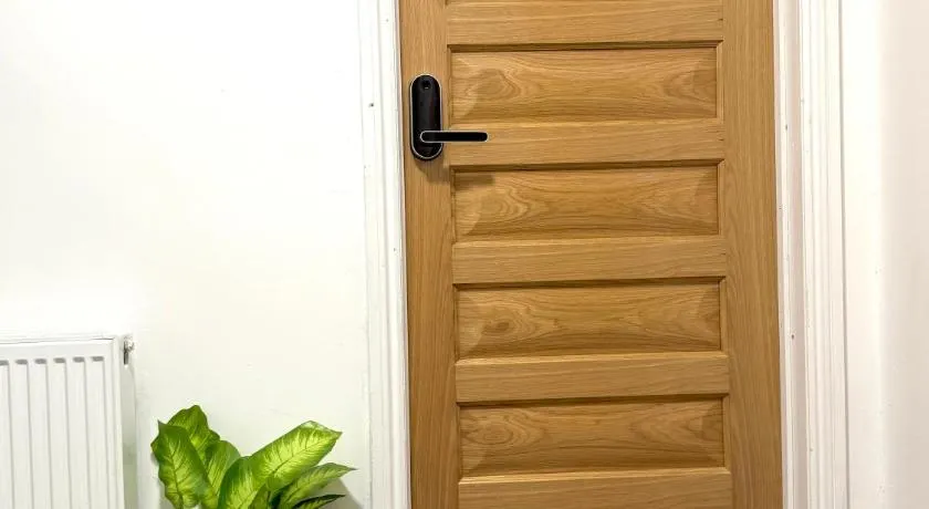 RV Maryvale en-suite rooms in beautiful Bournville Village - Image 1