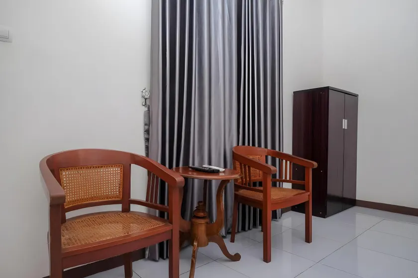 Urbanview Syariah Zidney 3 Salatiga by RedDoorz - Image 1