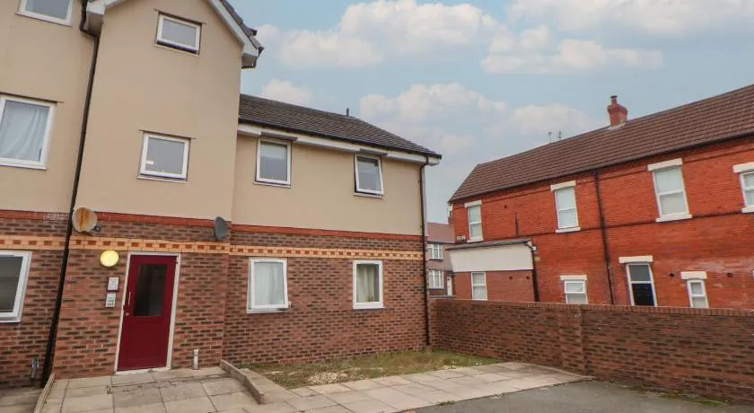 Flat 12 - Image 1