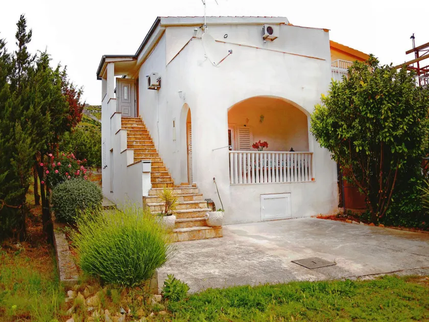 Apartment Matea A3 dolje Grebastica, Riviera Sibenik - Image 1