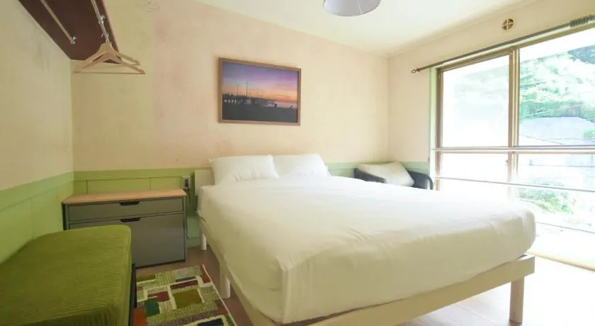Inn Between Waves - Image 1