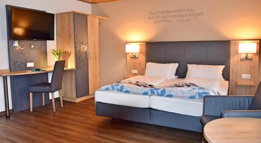 Cafe-Hotel Altreuter - Image 1