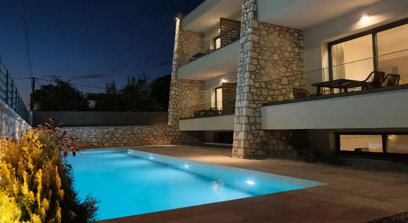 Almondo Suites - Image 1