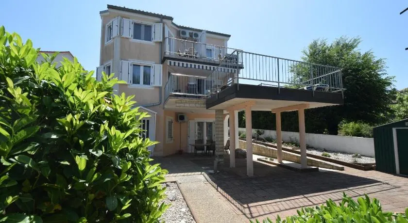 Apartments Frane - Image 1
