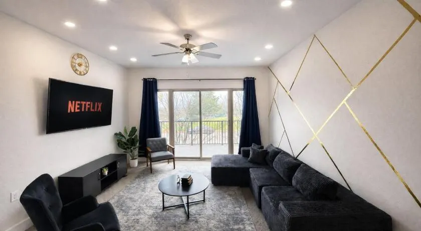 Spacious 2BR 2BA Condo Across from UAB - Image 1
