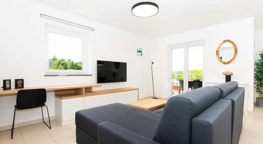 Premium Marina Apartments with Sea View by Locap Group - Image 1