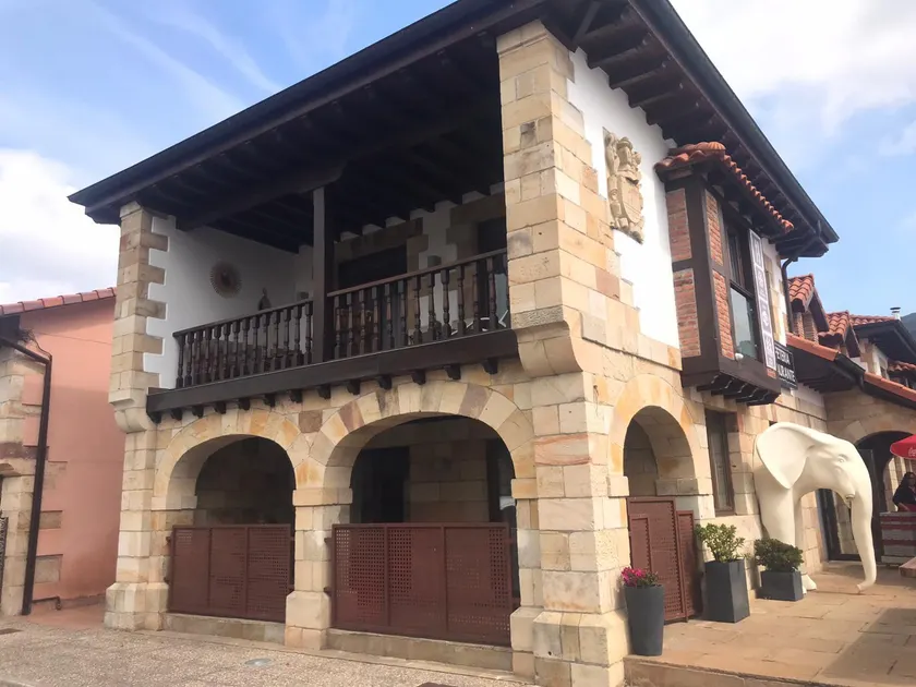 Casa el Elefante Blanco - Image 1