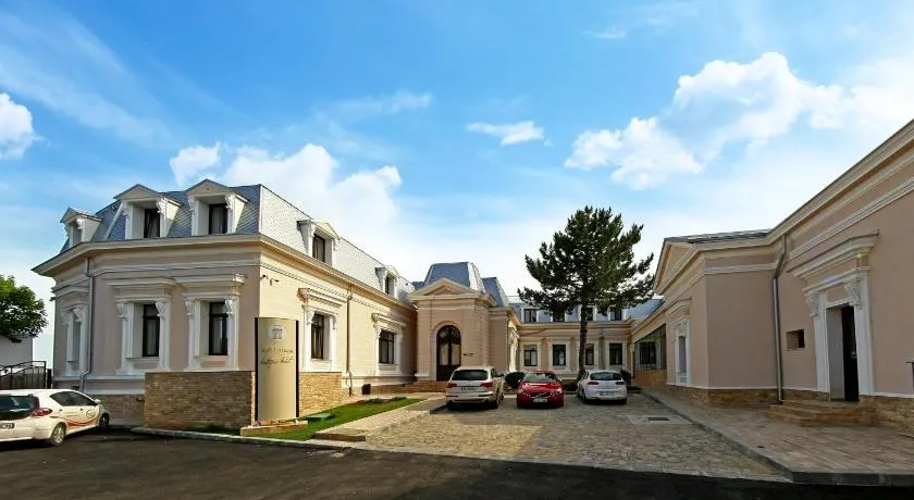 Hotel Saint Germain - Image 1