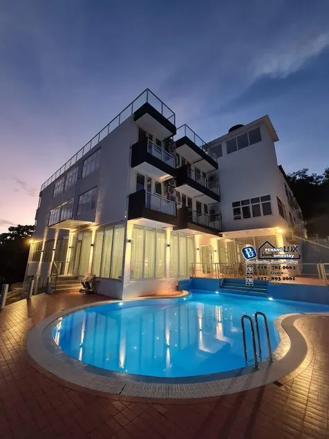 Villa w/PrivatePool Golf View Snooker BBQ 10BR - Image 1
