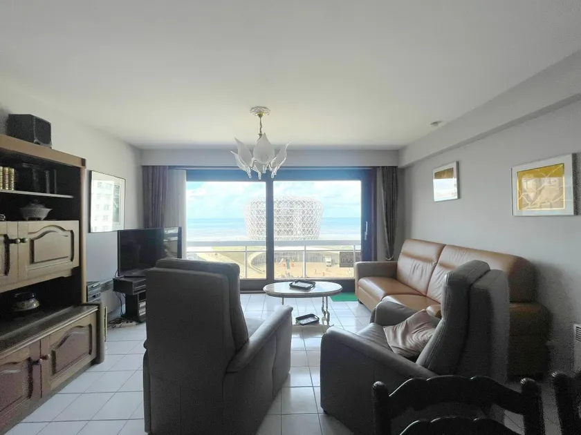 Apartment in Epernay Square with Sea View - Image 1