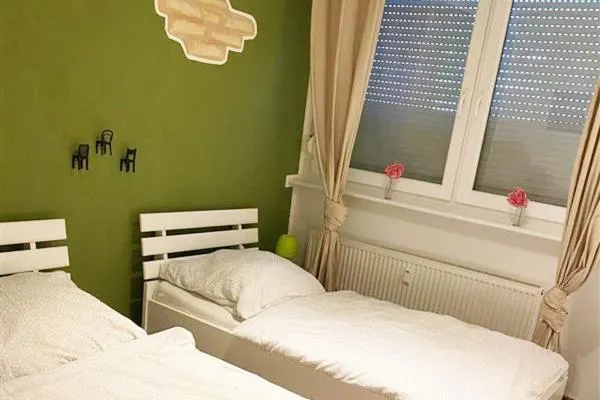 Workers Apartment Bergisch Gladbach Bensberg - Image 1