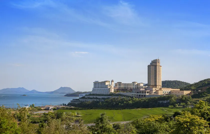 The Ocean Resort - Image 1