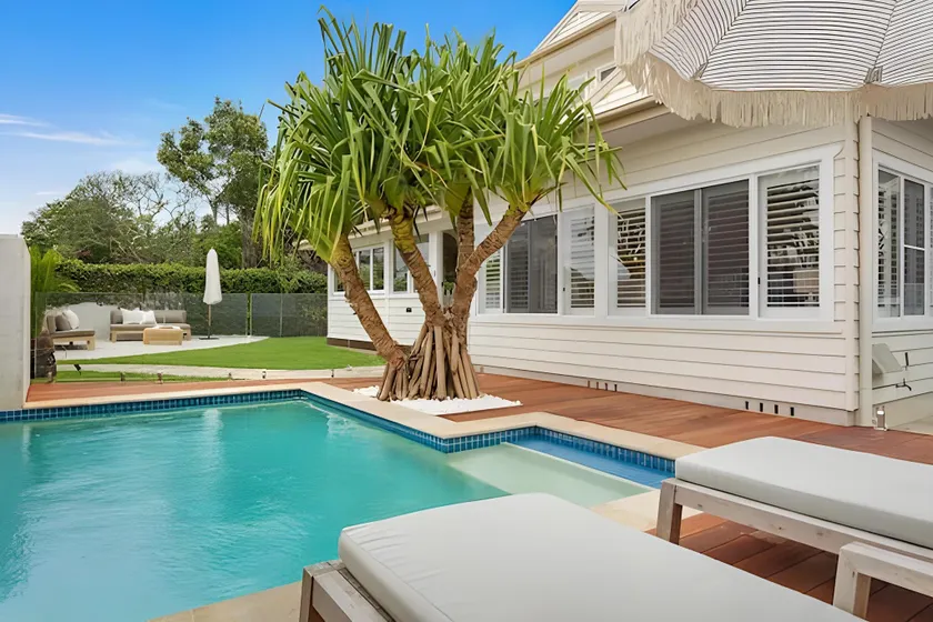 Fuller Holidays Hacienda - Luxury 5 bed with pool - Image 1