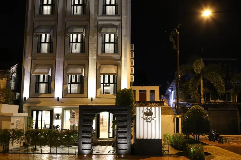 THE PAYANG HOTEL - Image 1