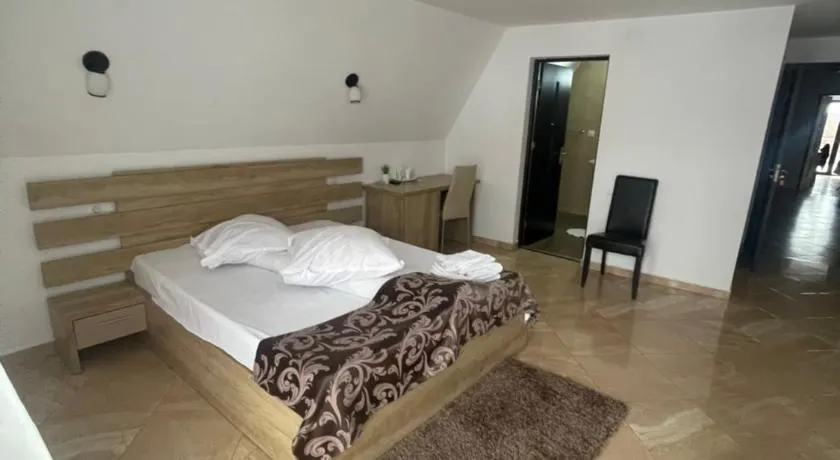 Elitegasthaus Moieciu A - Image 1