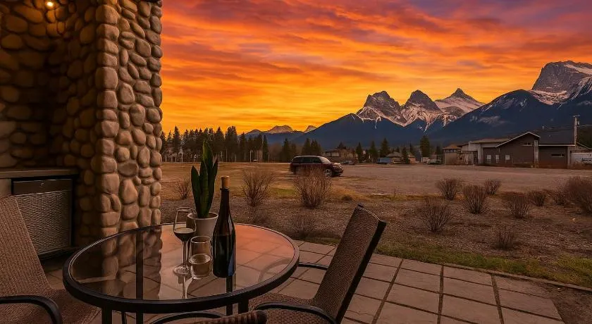 Mountain Haven Retreat, Pool & Hot Tub, UG Parking, Fitness Centre, WiFi! - Image 1