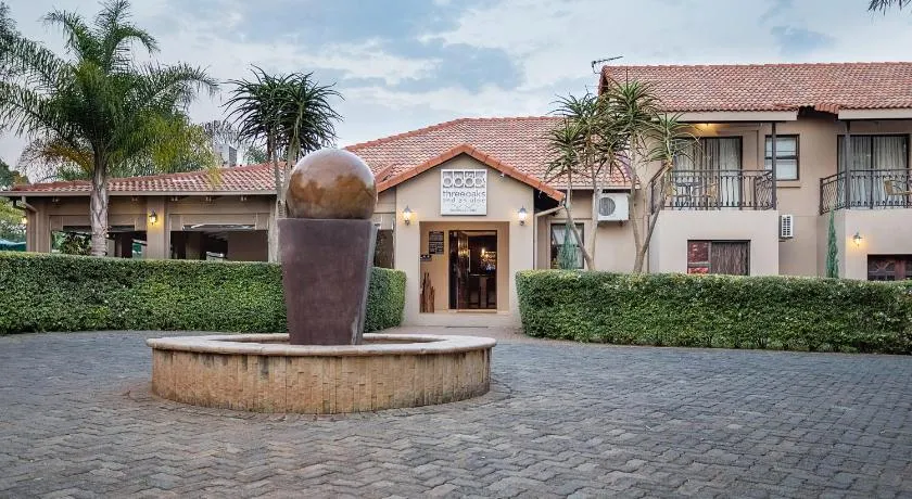 Three Oaks and an Aloe Boutique Hotel - Image 1