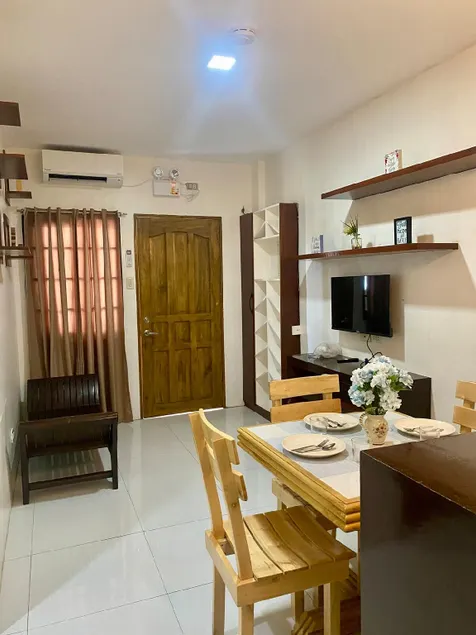 Stay in Almar Suites | 6 pax - Image 1