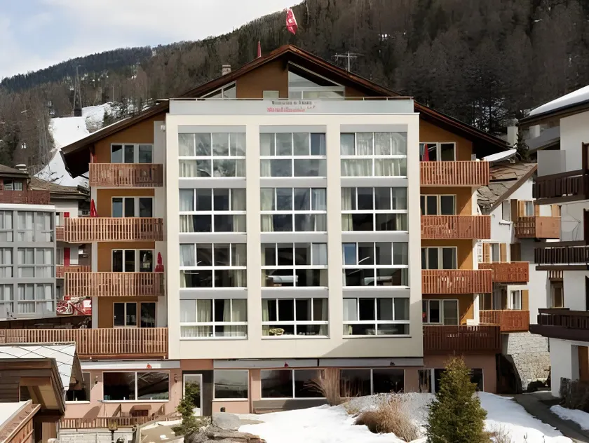 Family Hotel Desirée - Image 1