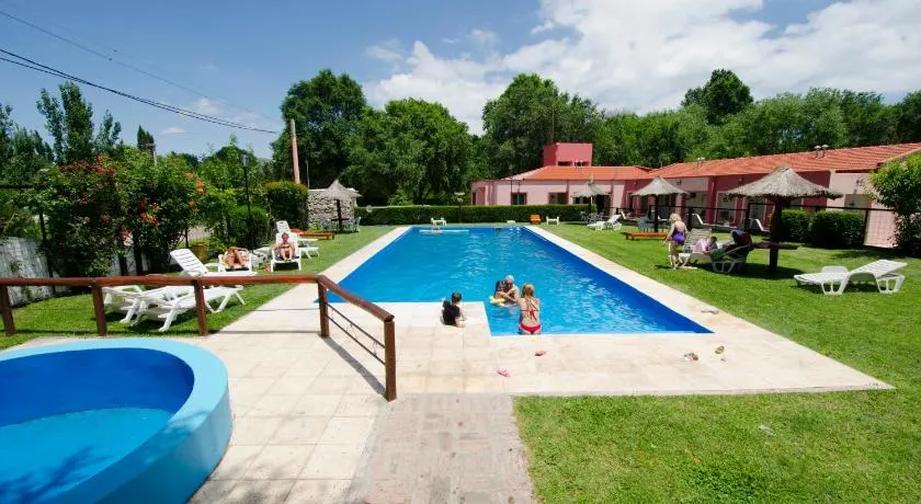 Piscoyaku Apart-Amplio parque con cancha de padel, voley y futbol - Image 1