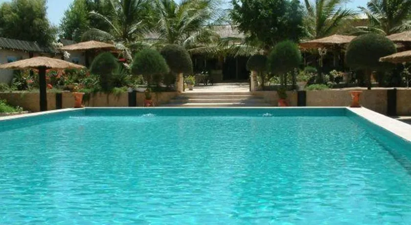 Hotel Club Safari - Image 1