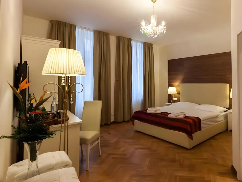 Little King Hotel U Malvaze - Image 1