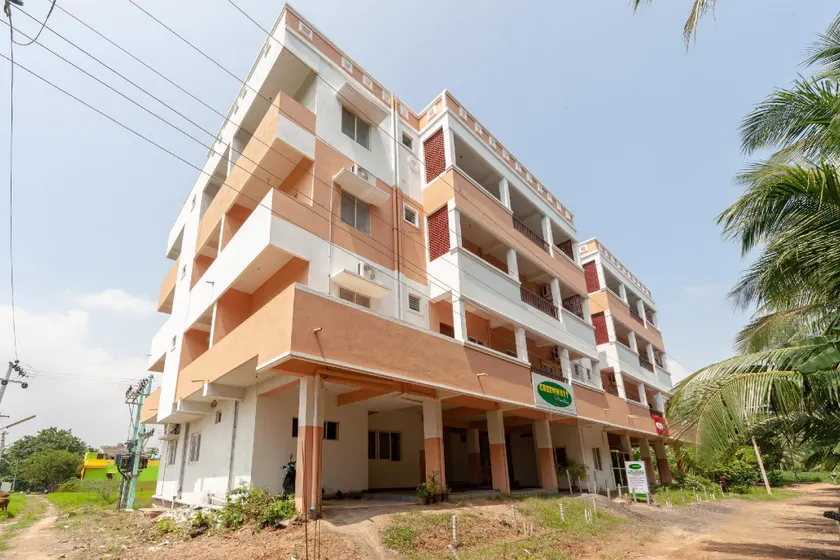 OYO Greenways Residential Homestay - Image 1